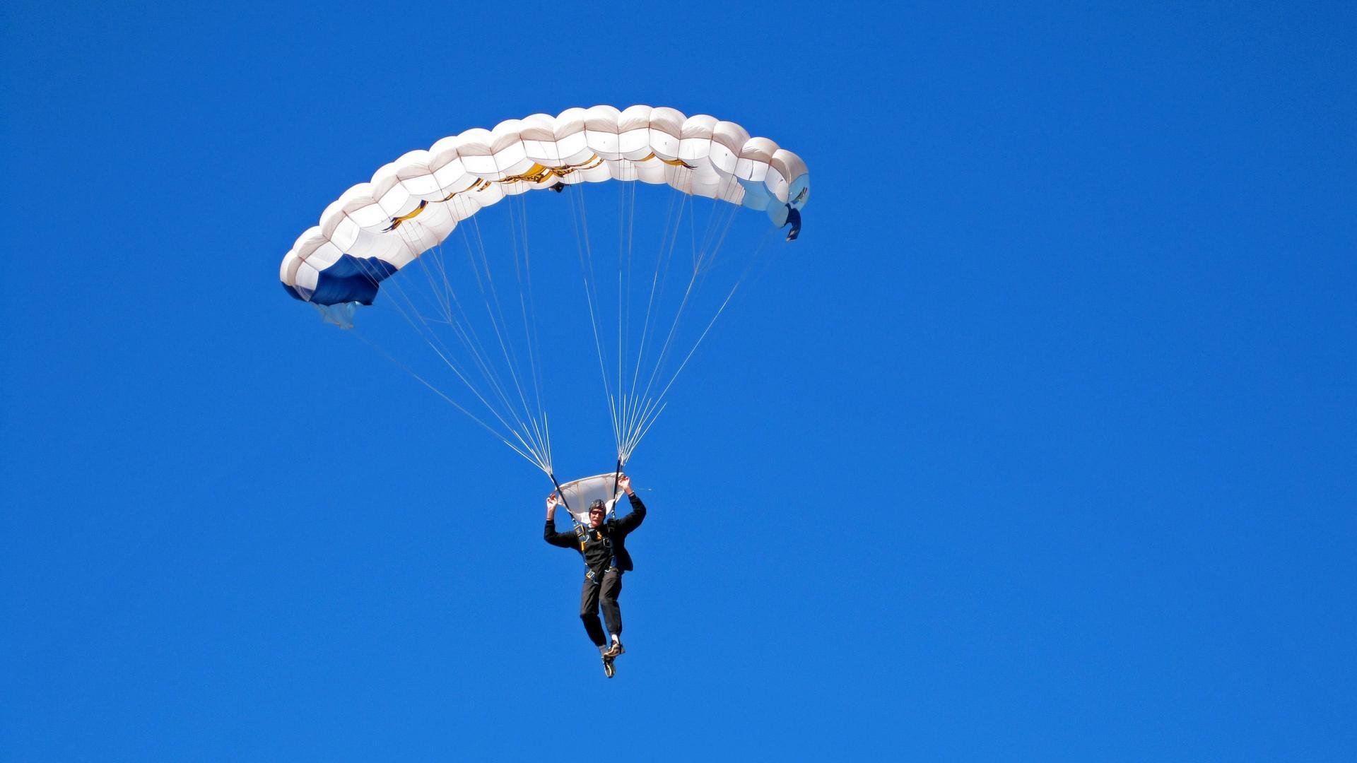 9游-史上最燃瞬间：那些令人血脉喷张的比赛片段盘点，最经典的比赛